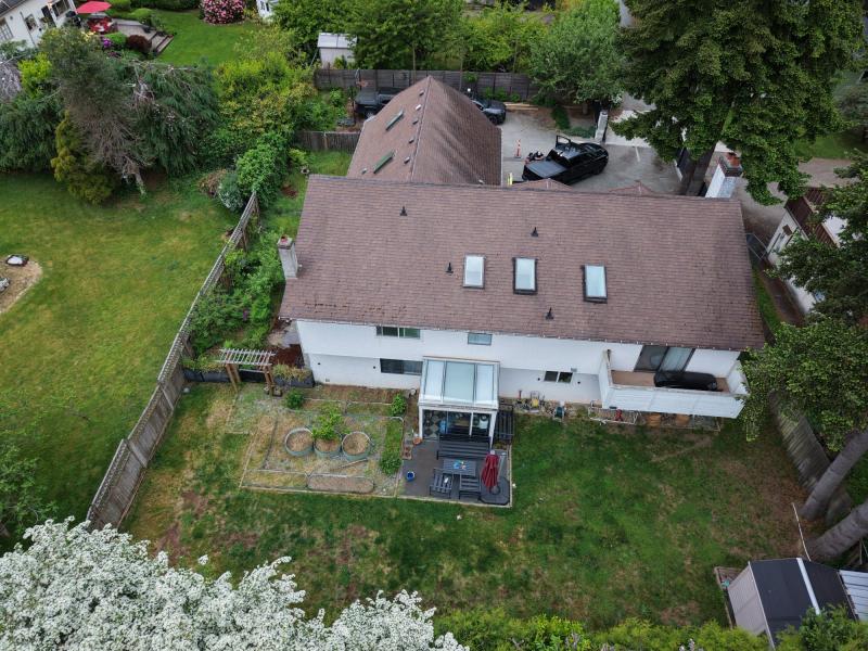 Tan shingle roof replacement